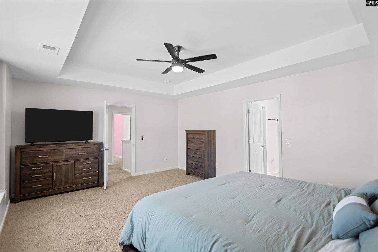 38 Regal Drive  Photo 18