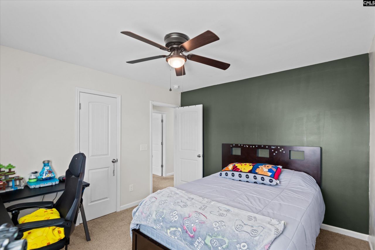 38 Regal Drive  Photo 24