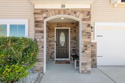 38 Regal Drive  photo 4