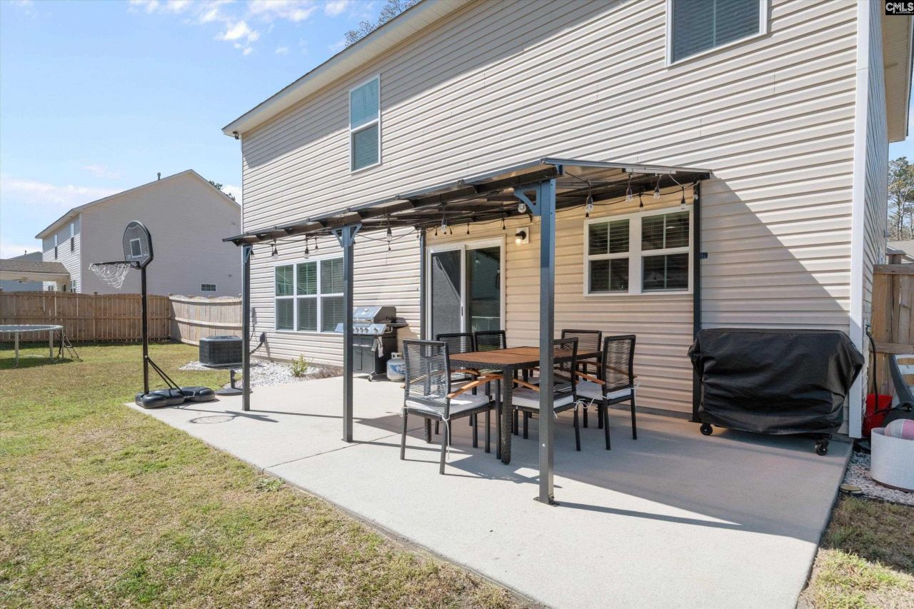 38 Regal Drive  Photo 33