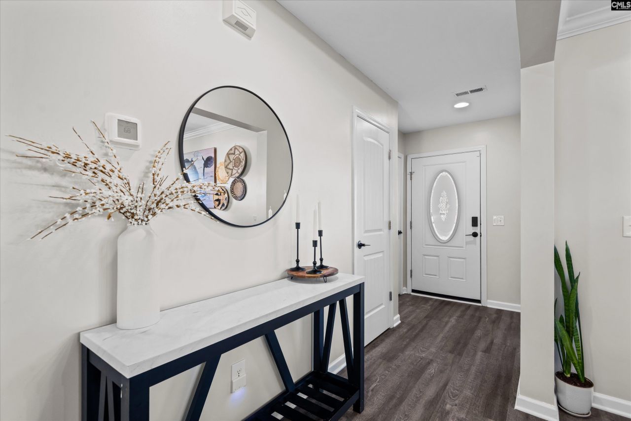 38 Regal Drive  Photo 4