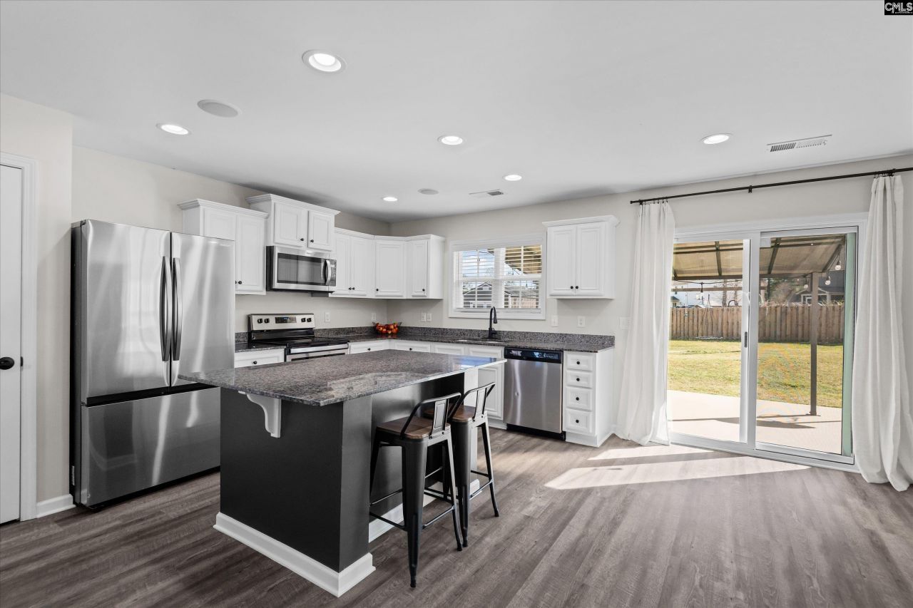 38 Regal Drive  Photo 8