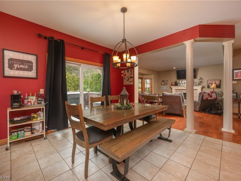 806 Forrest Ridge Drive, Dover, OH 44622 Photo 13