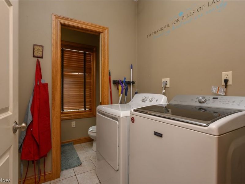 806 Forrest Ridge Drive, Dover, OH 44622 Photo 18