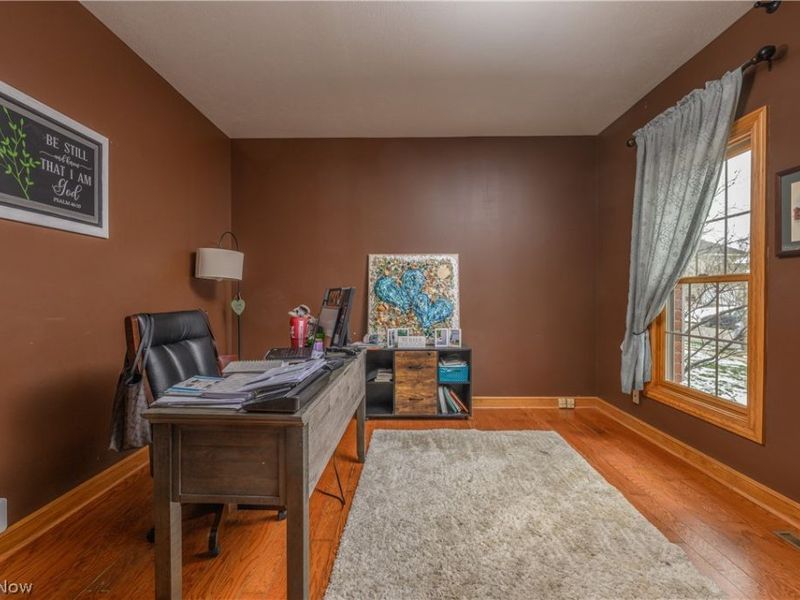 806 Forrest Ridge Drive, Dover, OH 44622 Photo 8