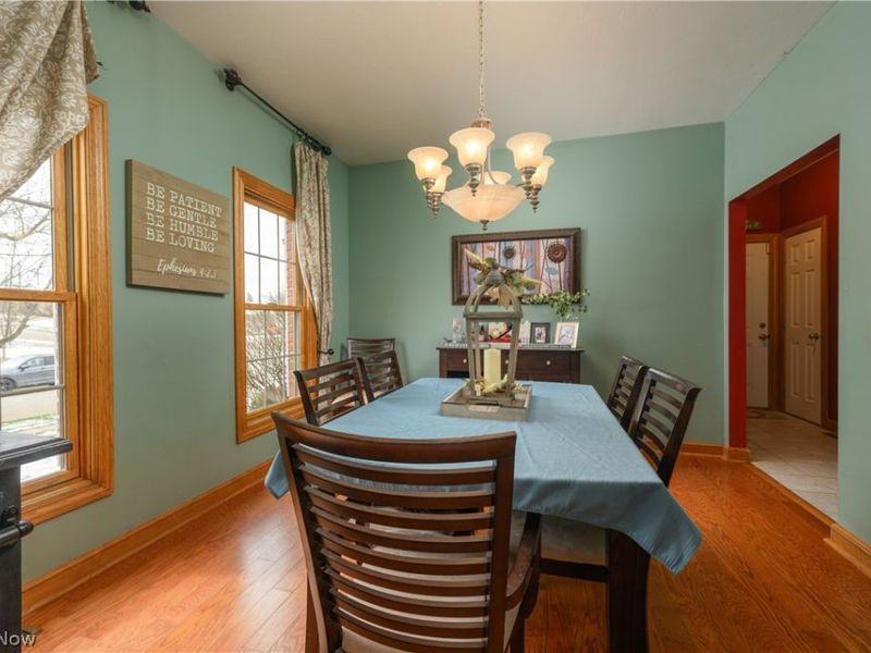 806 Forrest Ridge Drive, Dover, OH 44622 Photo 9