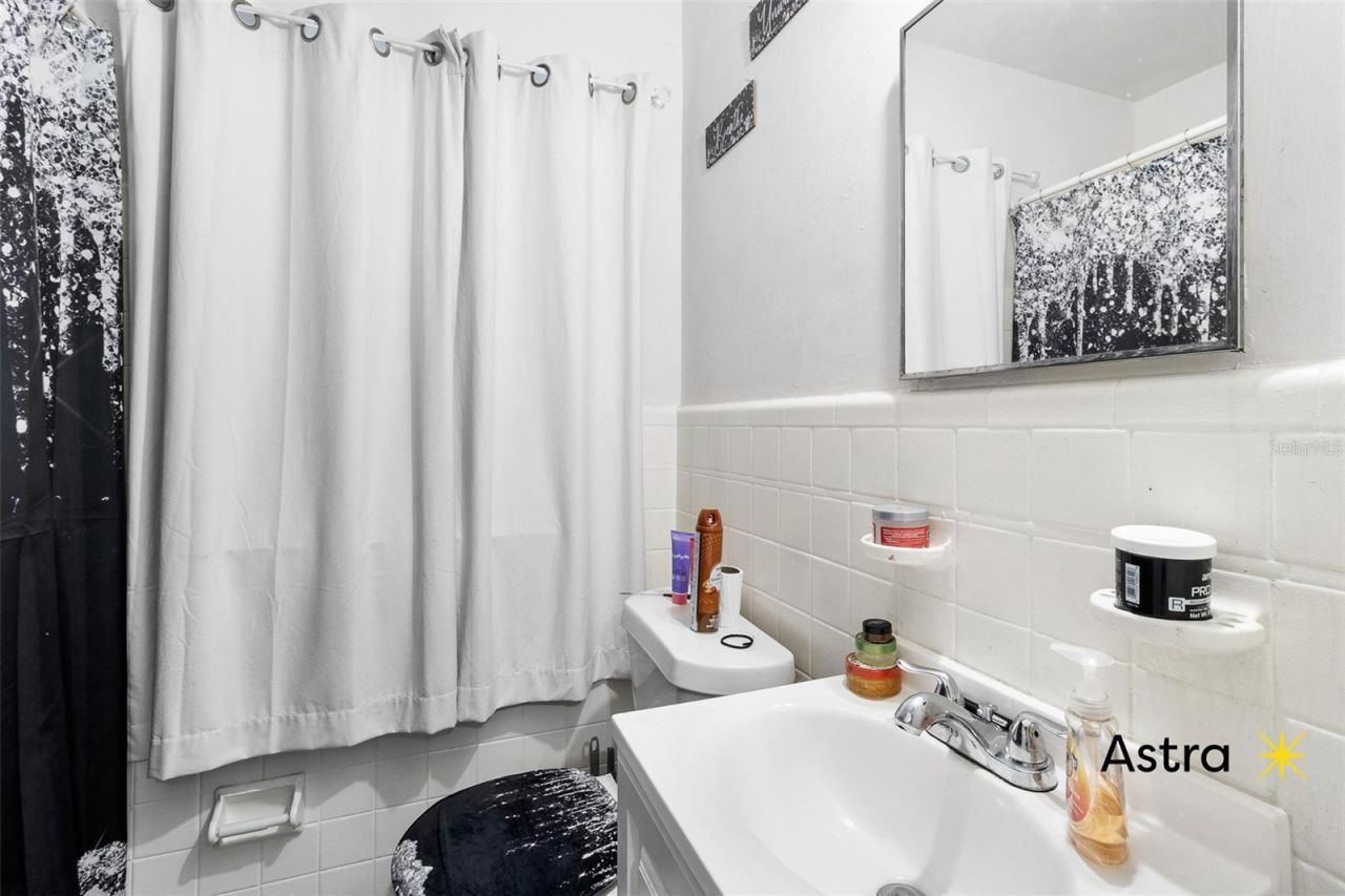 2350 Grove Street S, Saint Petersburg, FL 33705 Photo