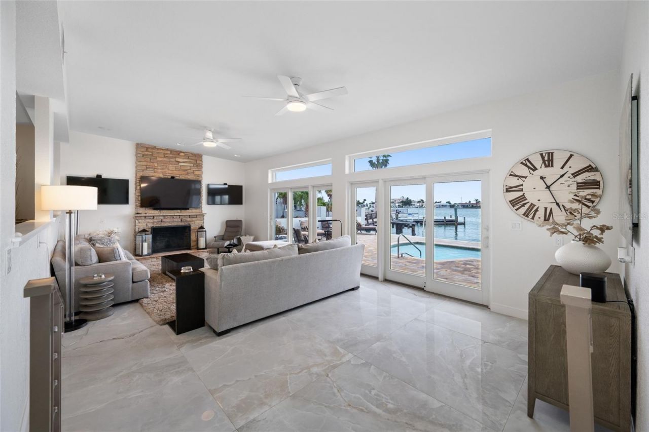 540 59th Avenue, Saint Pete Beach, FL 33706 Photo