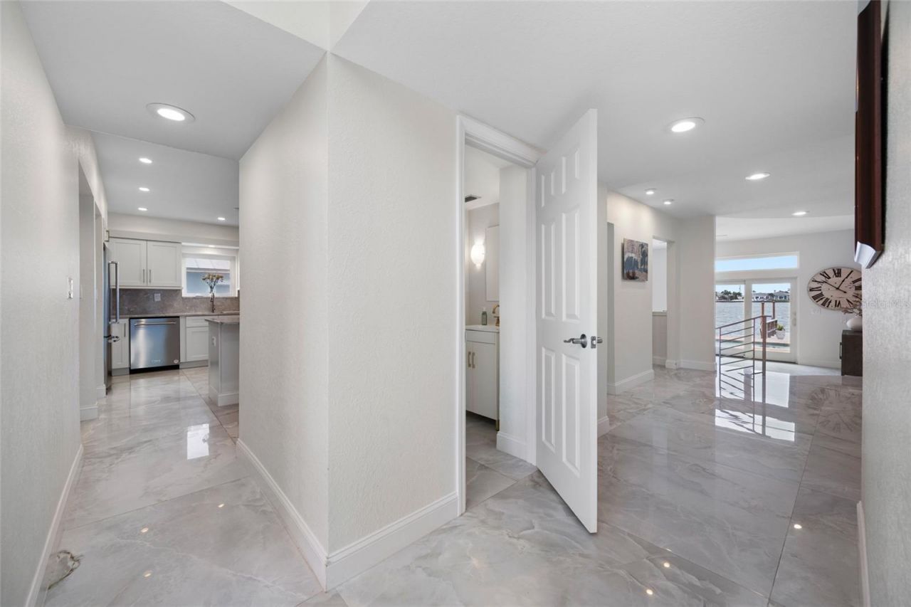 540 59th Avenue, Saint Pete Beach, FL 33706 Photo