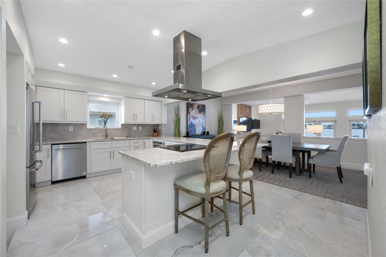 540 59th Avenue, Saint Pete Beach, FL 33706 Photo