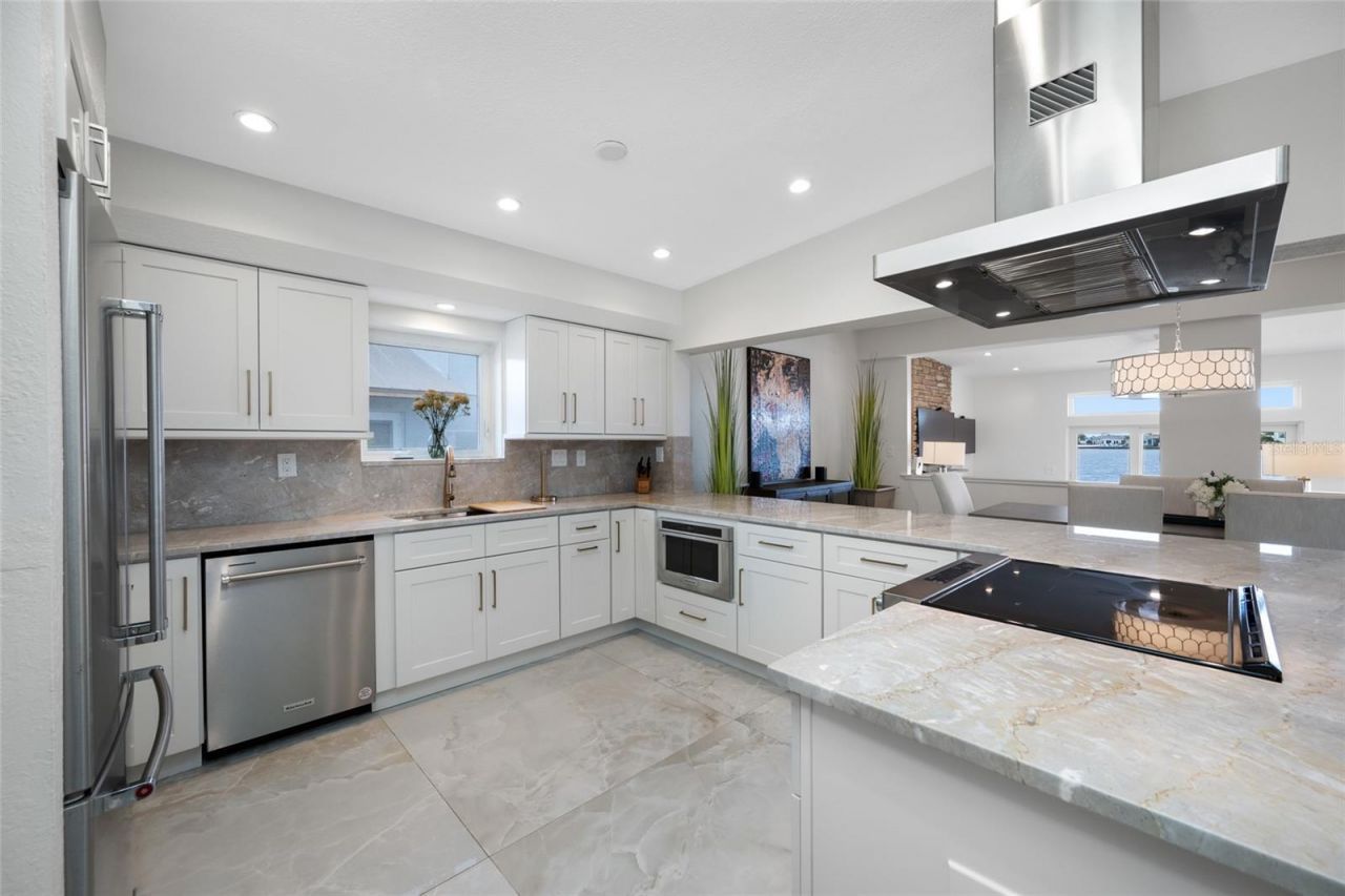 540 59th Avenue, Saint Pete Beach, FL 33706 Photo
