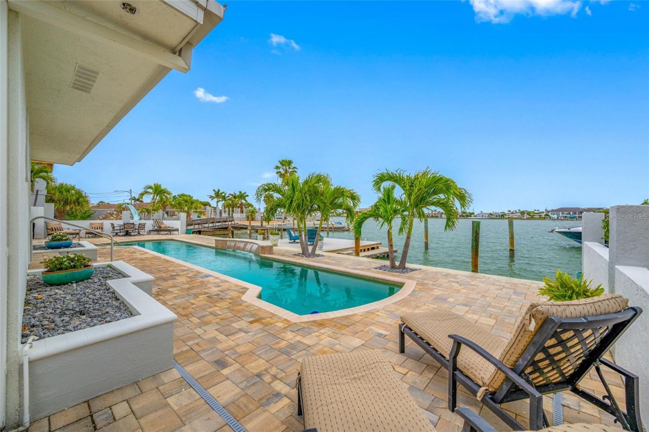 540 59th Avenue, Saint Pete Beach, FL 33706 Photo