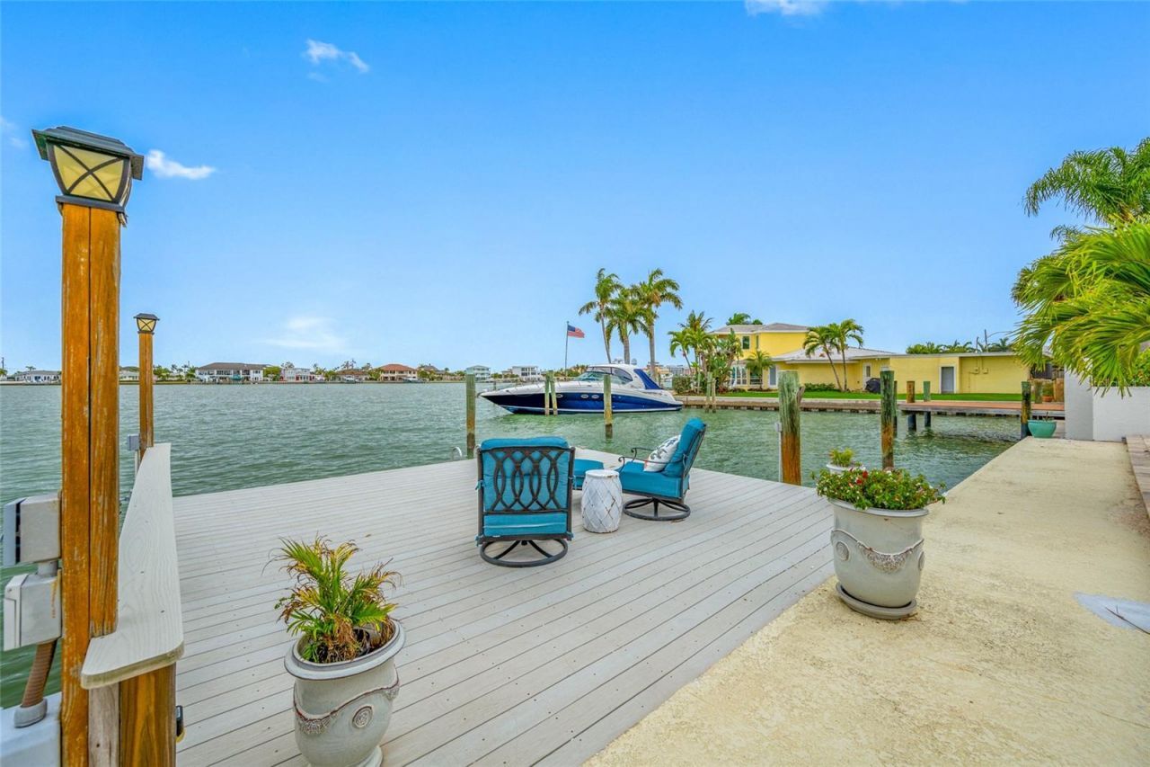 540 59th Avenue, Saint Pete Beach, FL 33706 Photo