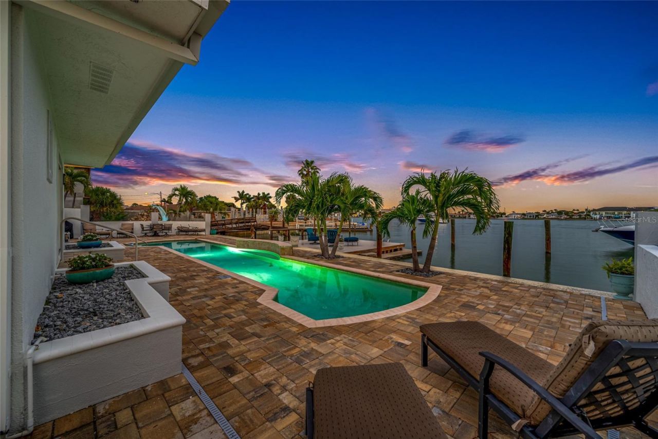 540 59th Avenue, Saint Pete Beach, FL 33706 Photo
