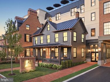 212 KING STREET S, Unit D, LEESBURG, VA 20175