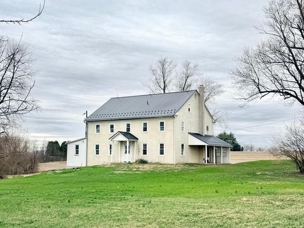 2196 LIMEKILN ROAD, DOUGLASSVILLE, PA 19518