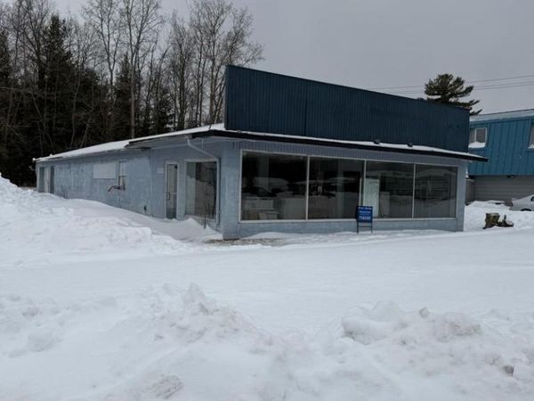 1422 E GREEN BAY STREET, Shawano, WI 54166