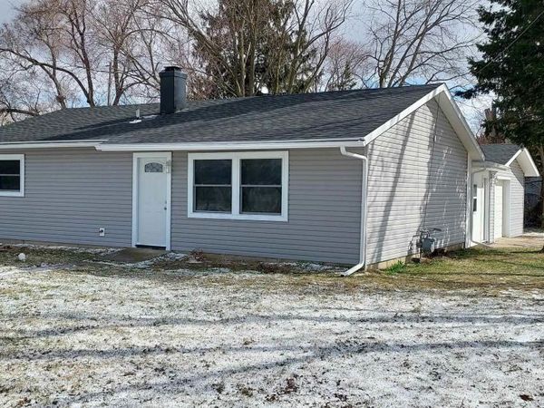 1169 Division , Adrian, MI 49221