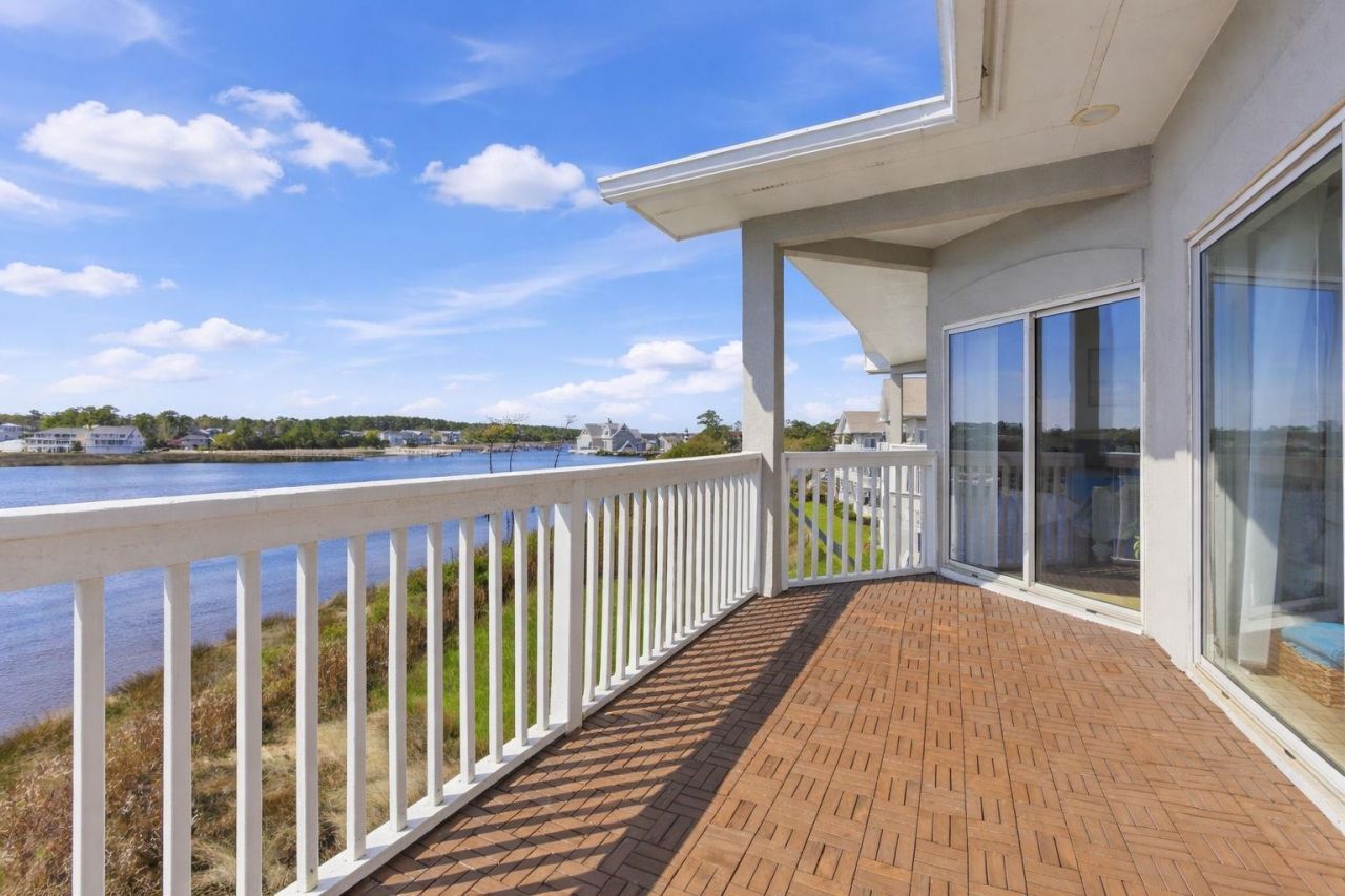 4433 Eastport Blvd. Photo 24