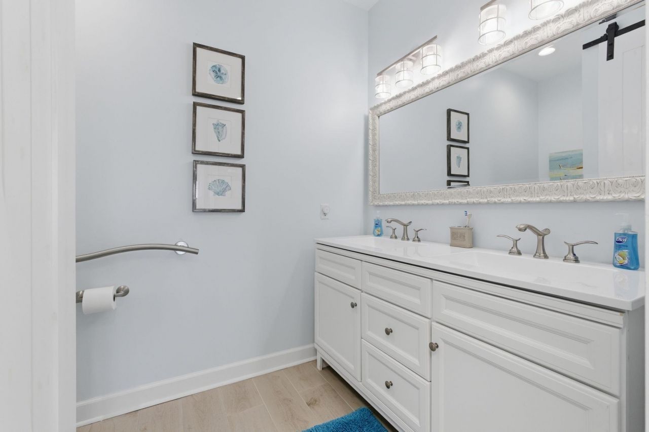 4433 Eastport Blvd. Photo 36