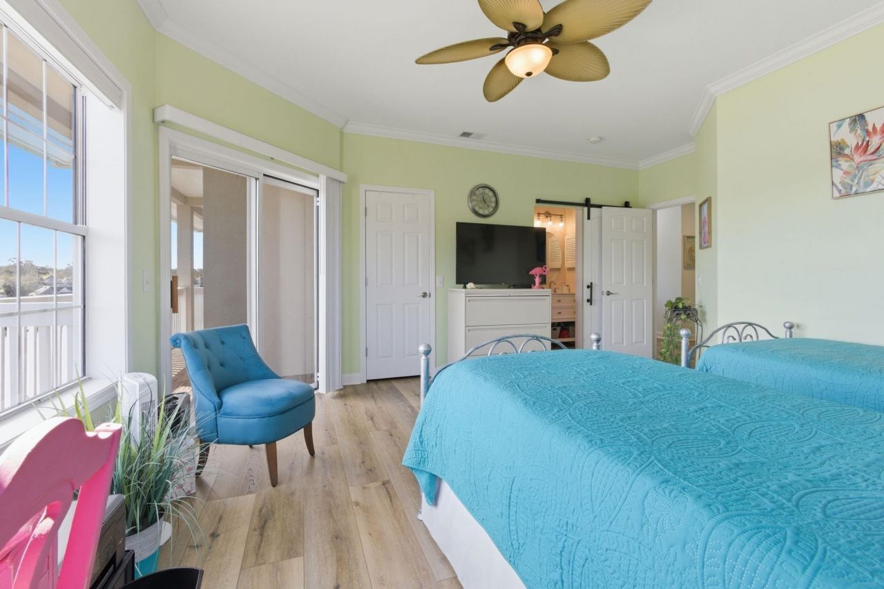 4433 Eastport Blvd. Photo 43