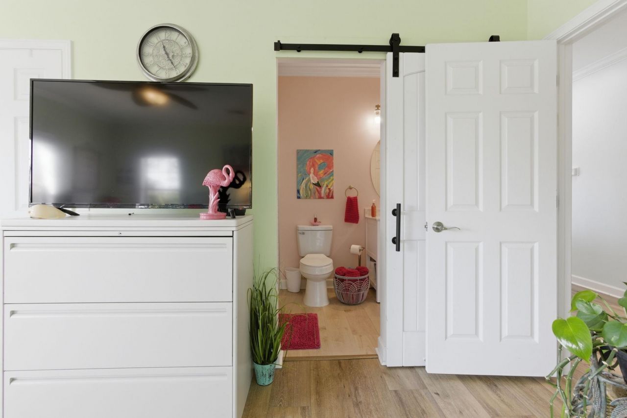 4433 Eastport Blvd. Photo 49