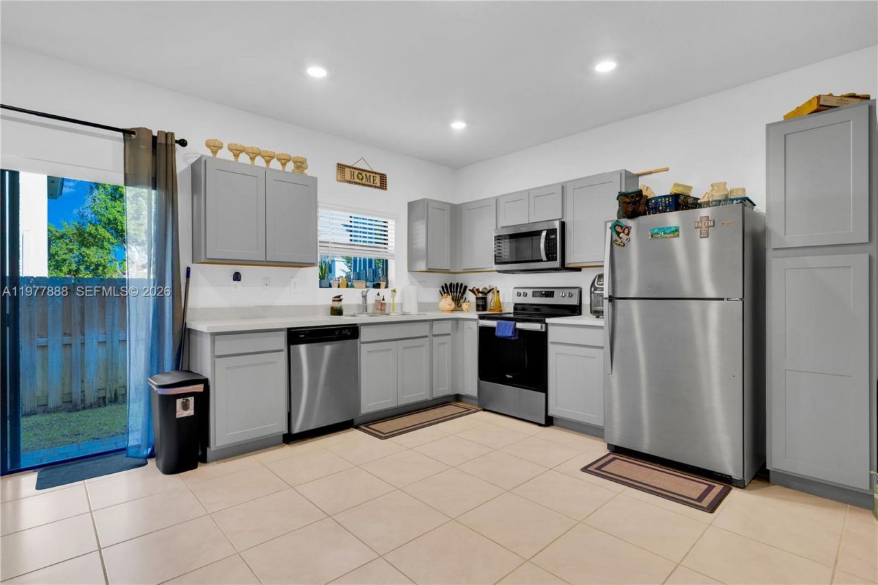 117 NE 3rd Ct , Florida City, FL 33034 Photo