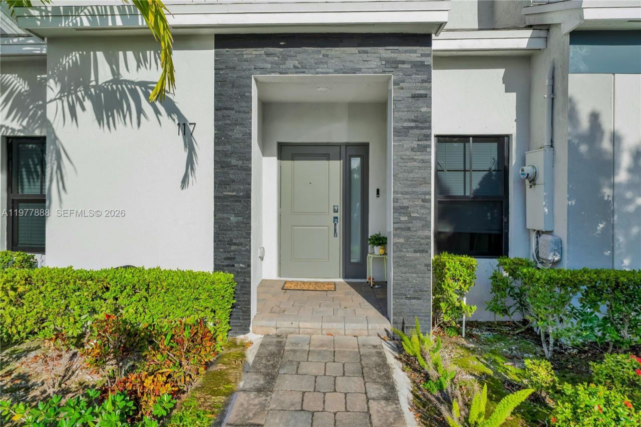 117 NE 3rd Ct, Florida City, FL 33034 Photo