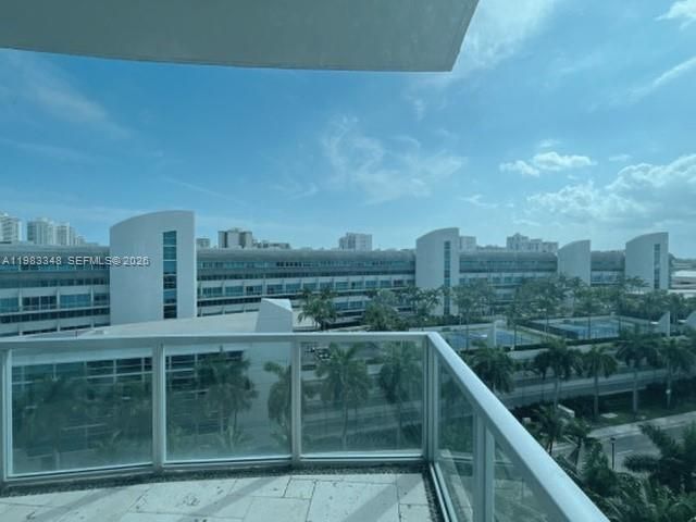 3029 NE 188th St, Unit 822, Aventura, FL 33180 Photo