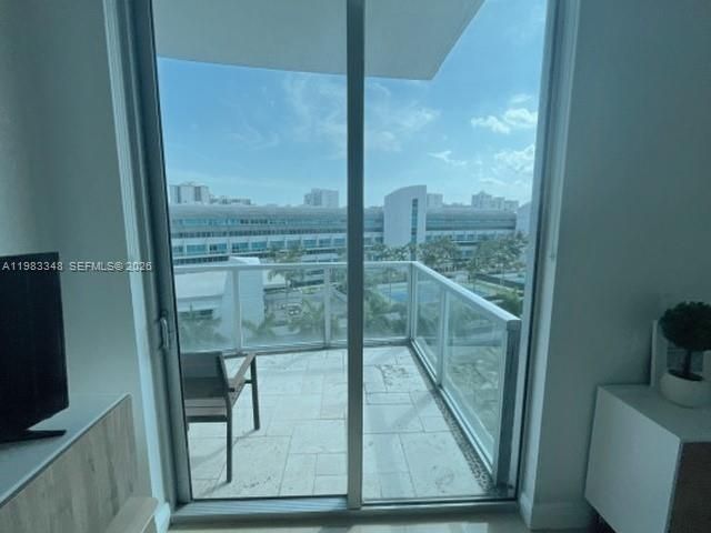 3029 NE 188th St, Unit 822, Aventura, FL 33180 Photo