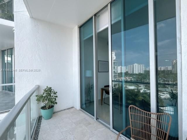3029 NE 188th St, Unit 822, Aventura, FL 33180 Photo