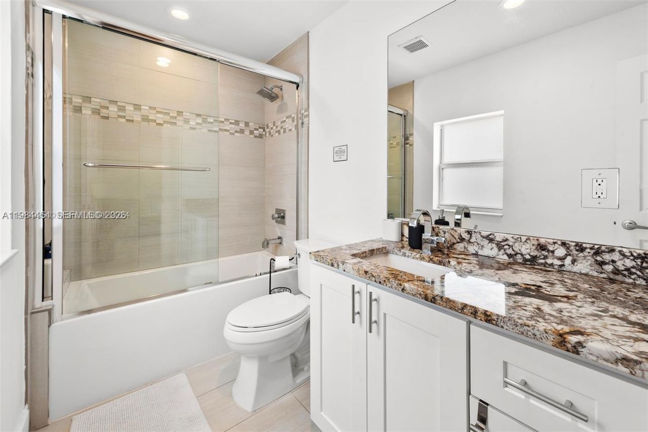 232 NW 59th St , Miami, FL 33127 Photo