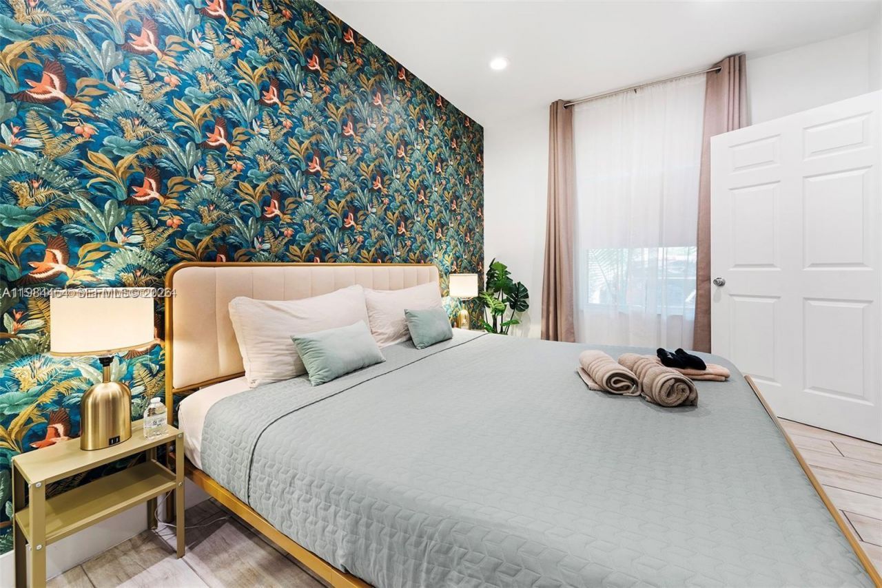 232 NW 59th St , Miami, FL 33127 Photo