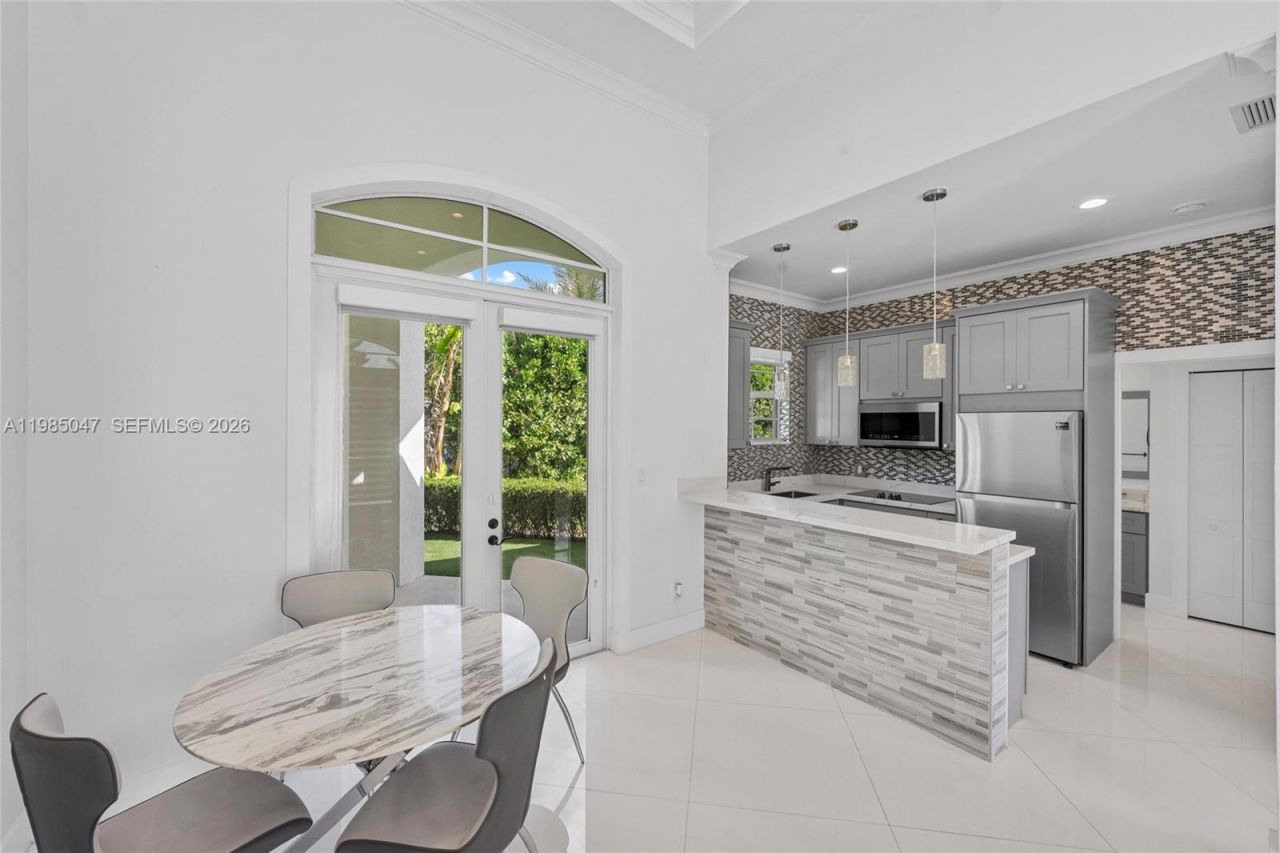 16755 Berkshire Ct, Southwest Ranches, FL 33331 Photo