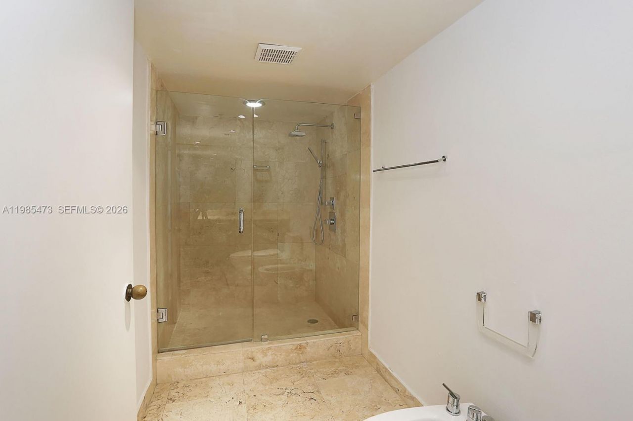 201 Crandon Blvd , Unit 507, Key Biscayne, FL 33149 Photo