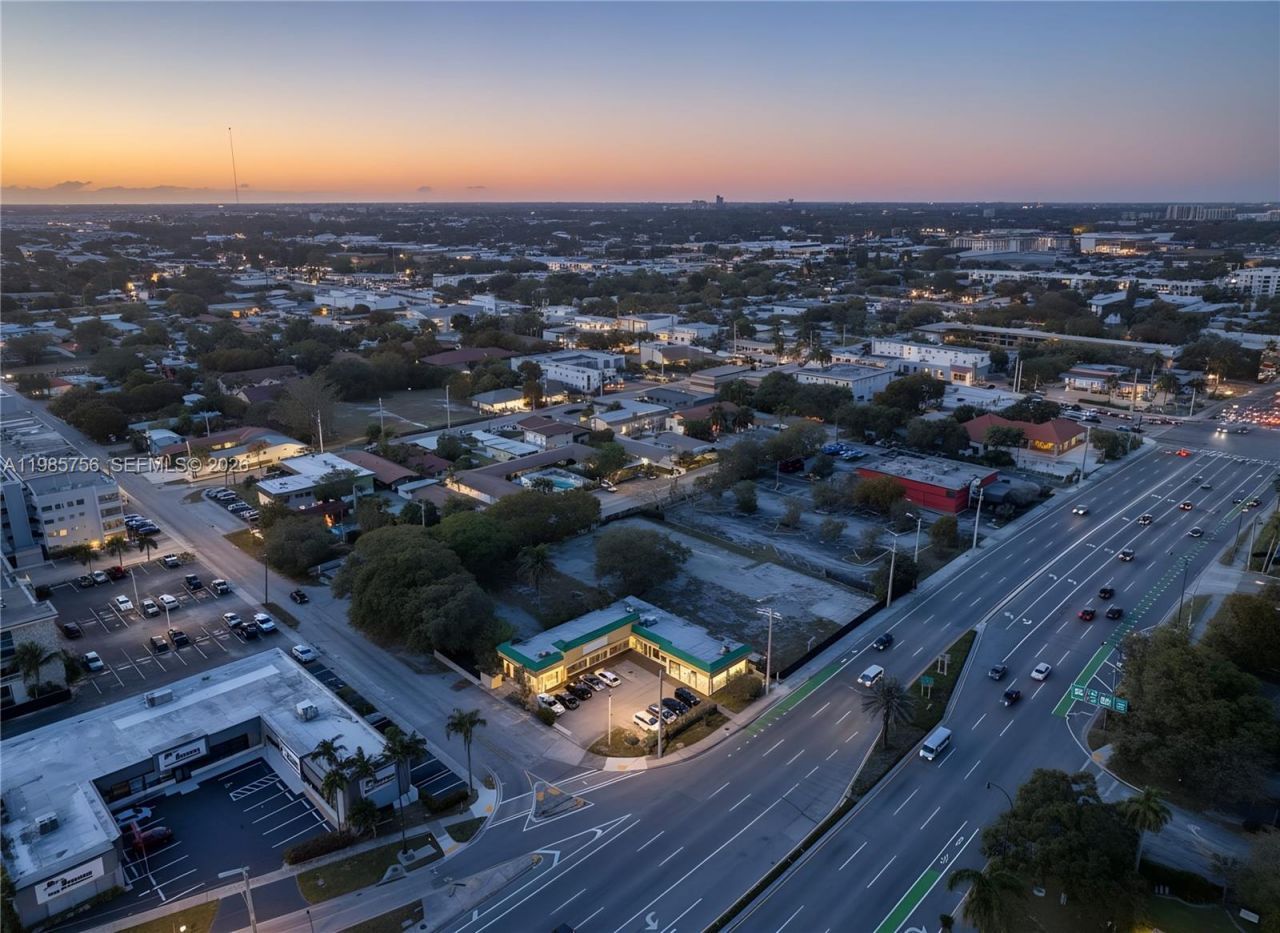 124 S Federal Hwy, Hallandale Beach, FL 33009 Photo