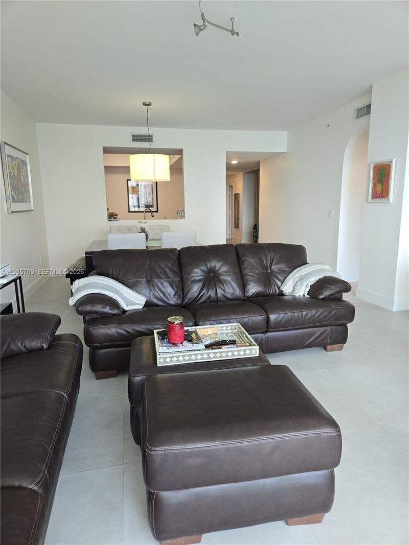 3340 NE 190th St, Unit 606, Aventura, FL 33180 Photo