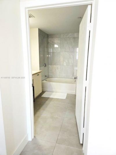 3340 NE 190th St, Unit 606, Aventura, FL 33180 Photo