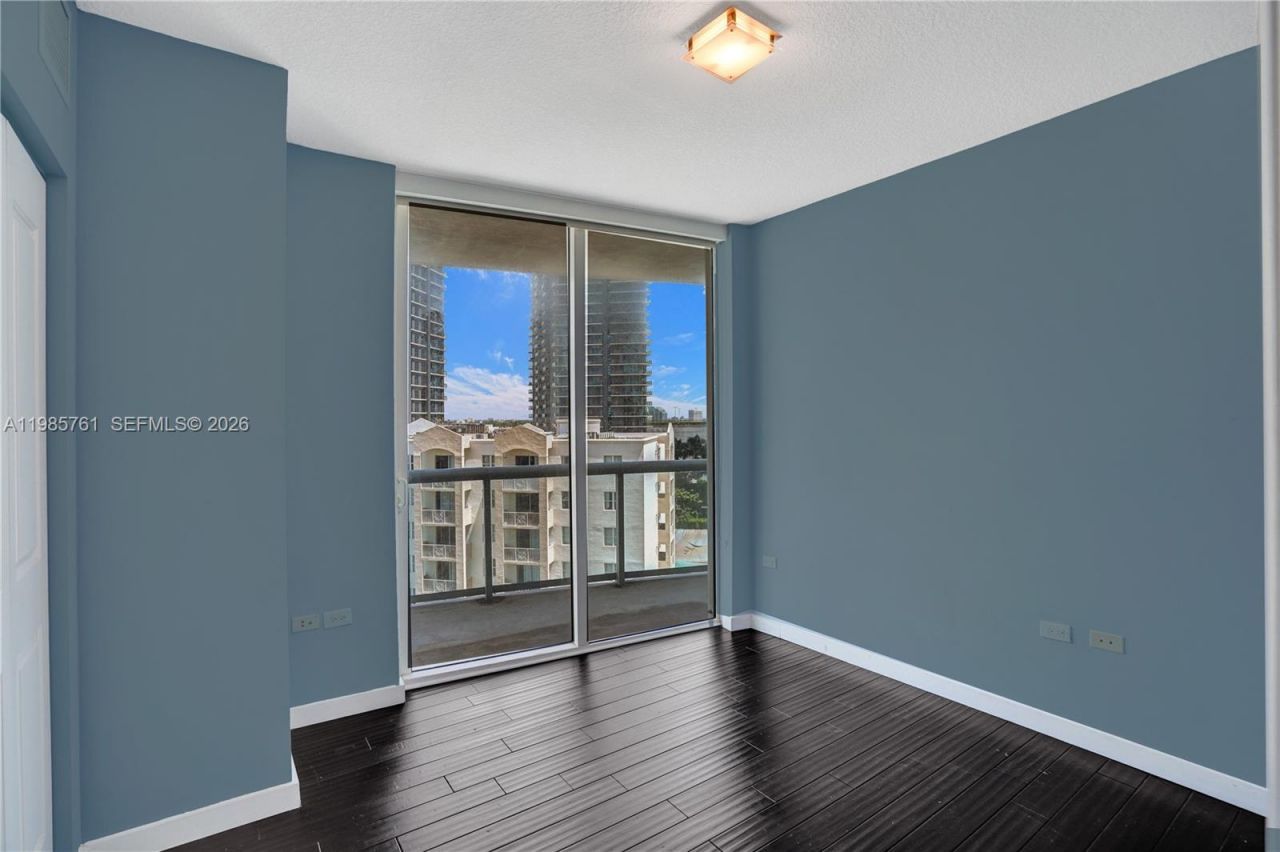 480 NE 30th St, Unit 1007, Miami, FL 33137 Photo