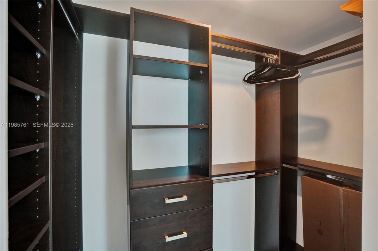 480 NE 30th St, Unit 1007, Miami, FL 33137 Photo