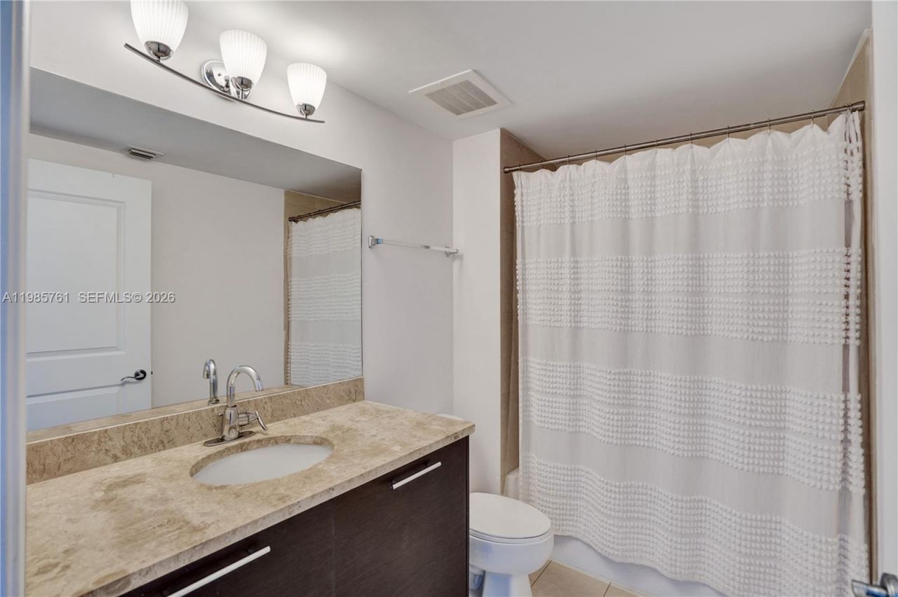 480 NE 30th St, Unit 1007, Miami, FL 33137 Photo