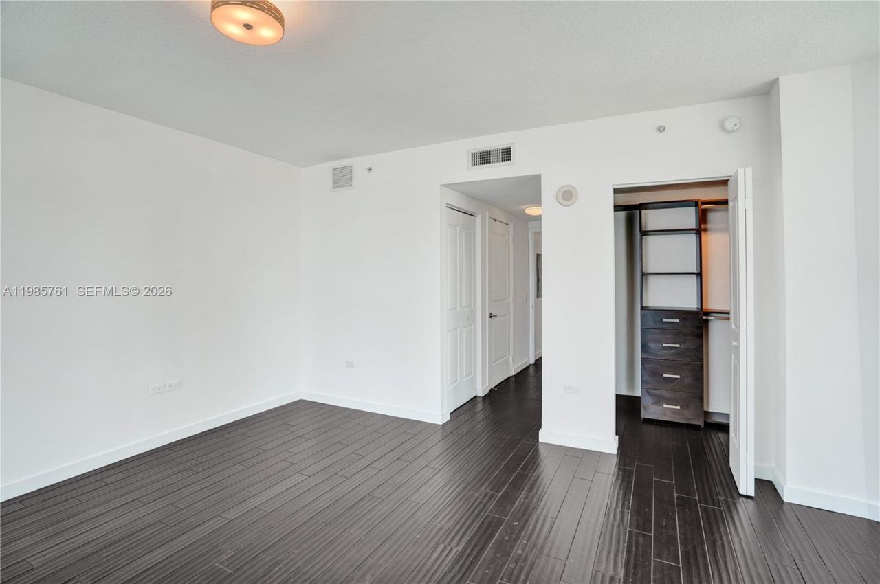 480 NE 30th St, Unit 1007, Miami, FL 33137 Photo