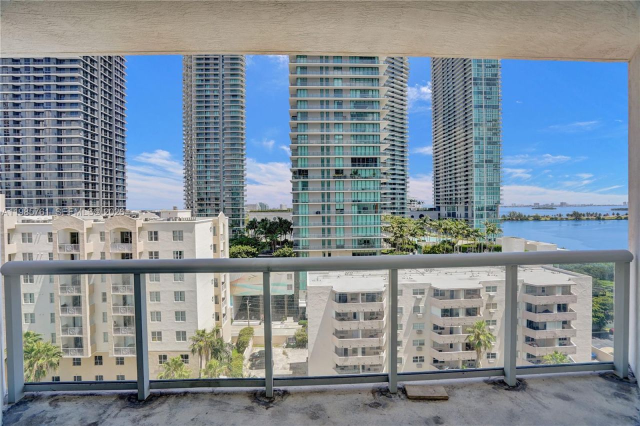 480 NE 30th St, Unit 1007, Miami, FL 33137 Photo