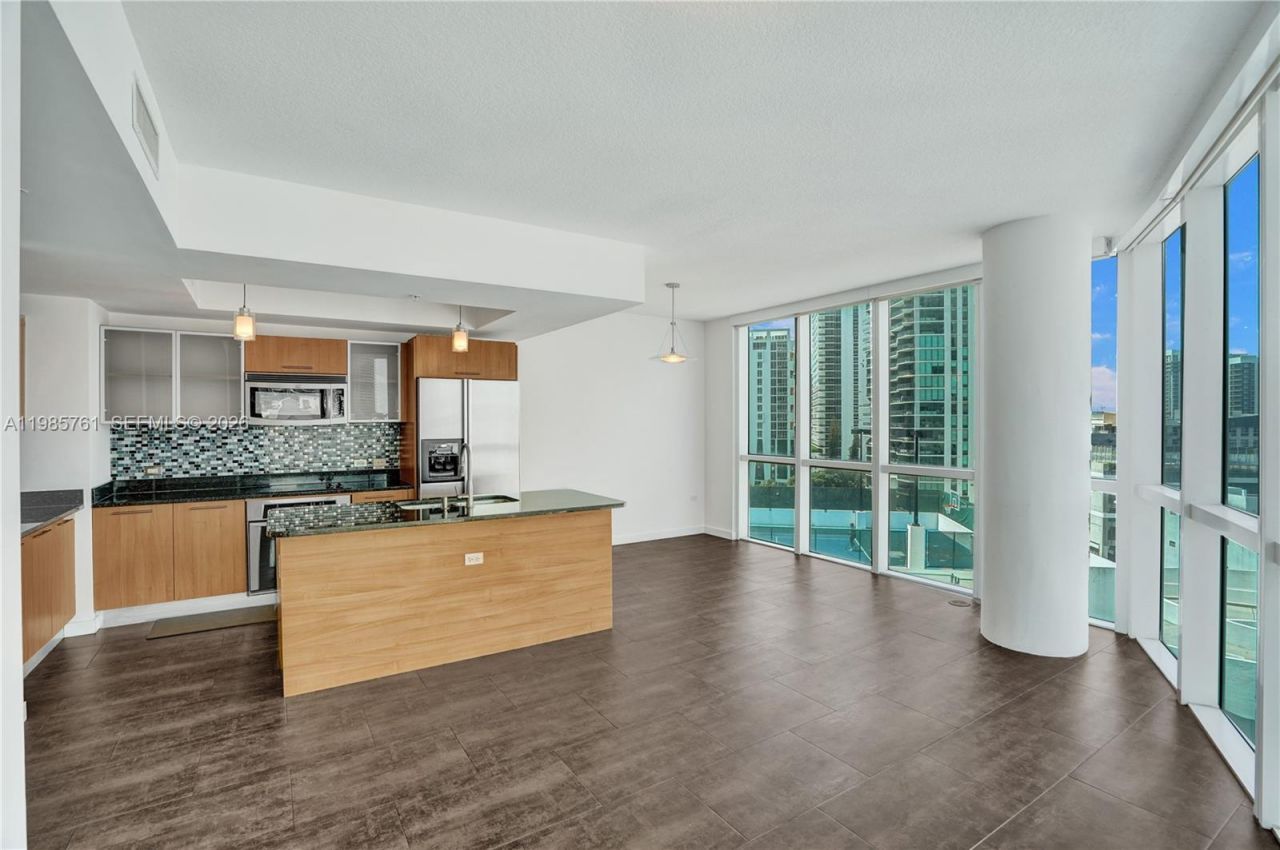 480 NE 30th St, Unit 1007, Miami, FL 33137 Photo