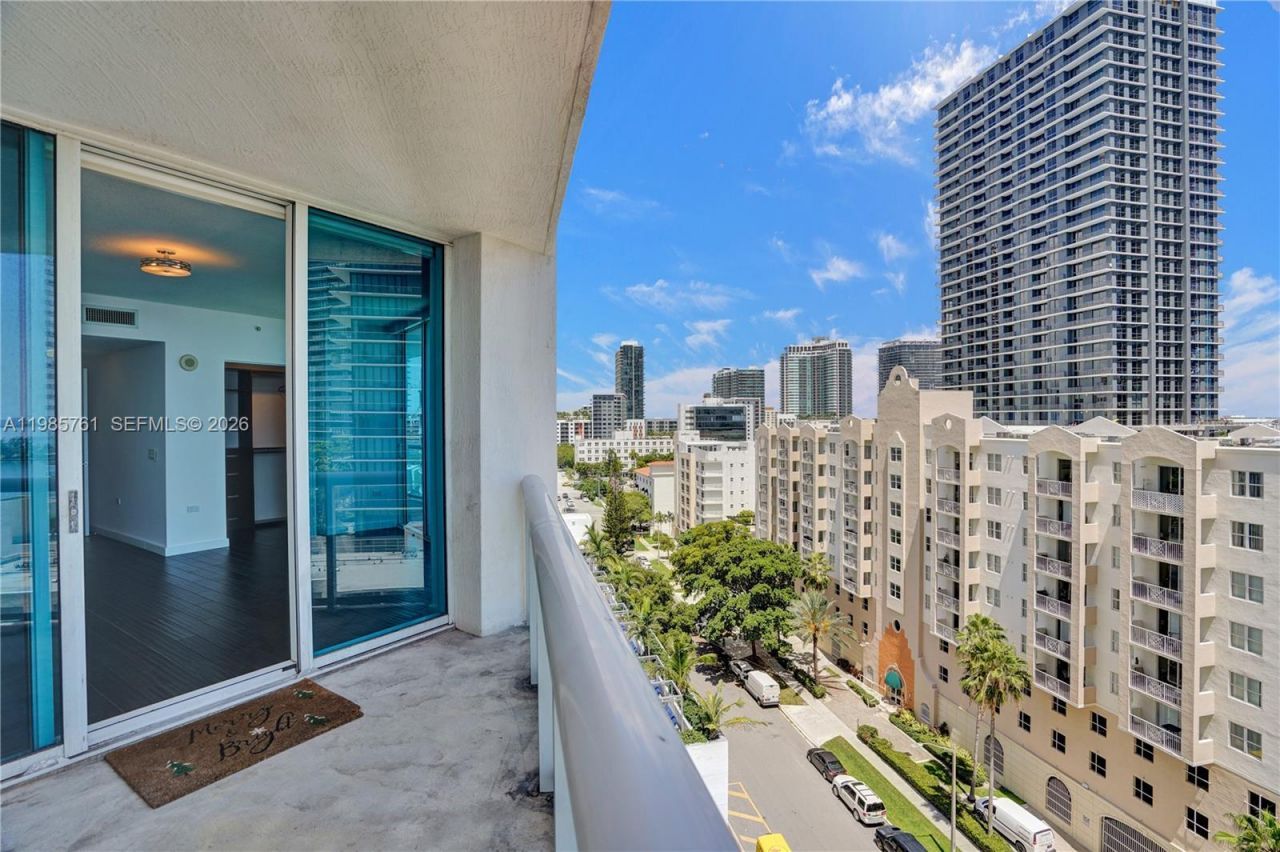 480 NE 30th St, Unit 1007, Miami, FL 33137 Photo