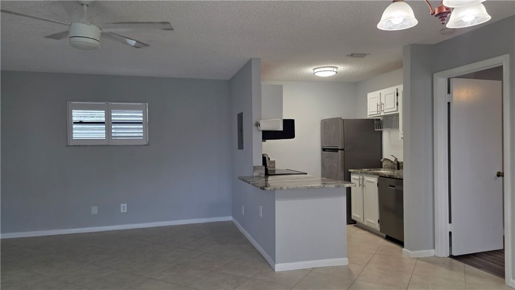 1212 Breezy Way, Unit 7H, Sebastian, FL 32958 Photo