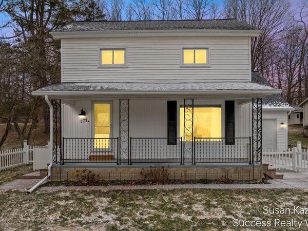 177 Prospect Street, Rockford, MI 49341