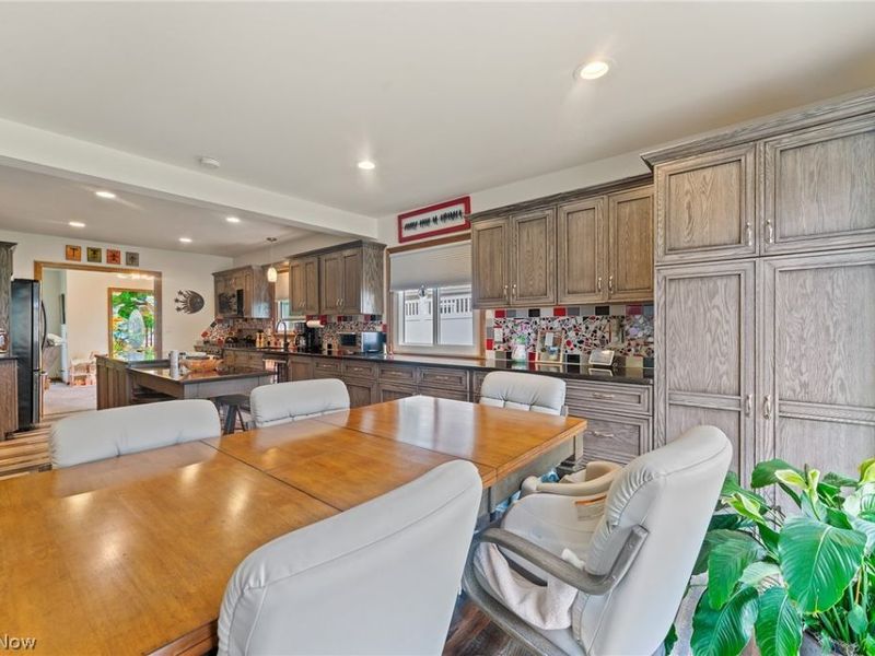 57 Belle Vista Avenue , Hubbard, OH 44425 Photo 8