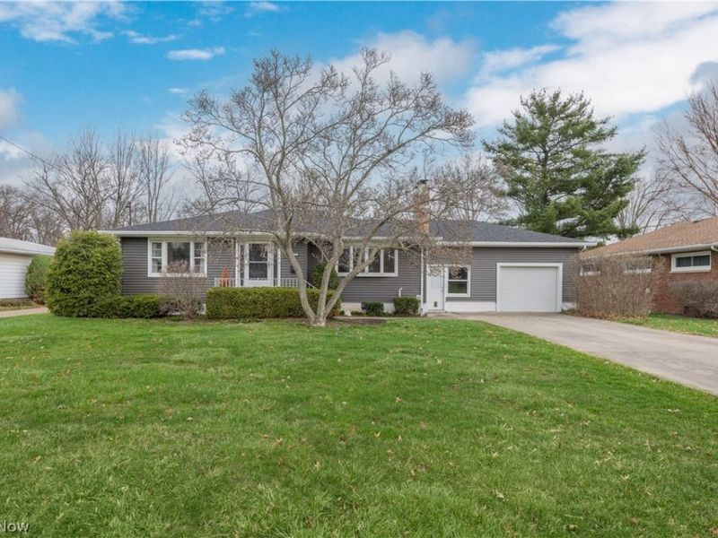 1428 Westwood Drive , Lorain, OH 44053 Photo 1