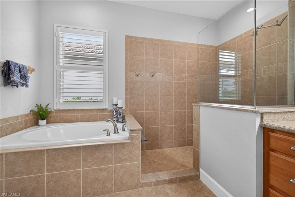 5709 Calmar Breeze Ln, Fort Myers, FL 33908 Photo